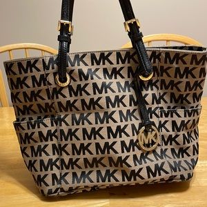 Michael Kors purse